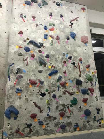 四ツ谷のボルダリングジム、APEX Climbing Gymにいってきたの画像3